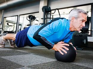 Actividade física dun home aos 50 anos para normalizar a potencia